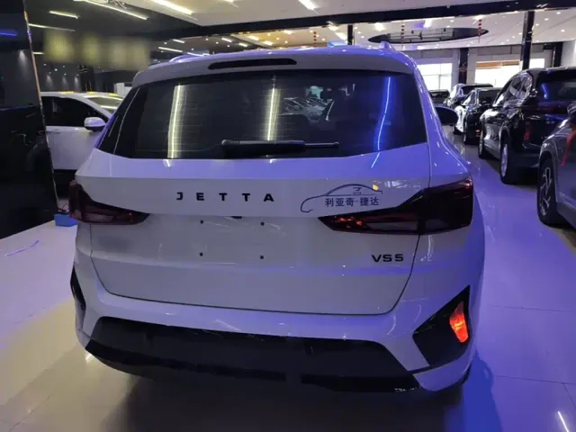 Jetta VS5 — Фото автомобиля 5