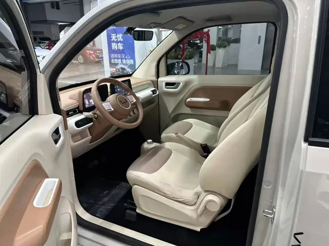 Wuling Hongguang Mini EV — Фото автомобиля 4