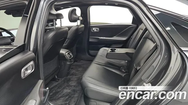 Hyundai Ioniq 6 — Фото автомобиля 25