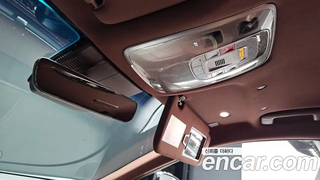 Genesis G90 Бензин 3.5 турбо AWD — Фото автомобиля 18