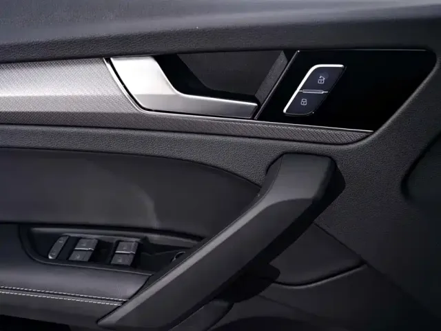 Audi Q5L — Фото автомобиля 25
