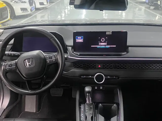 Honda Accord — Фото автомобиля 8