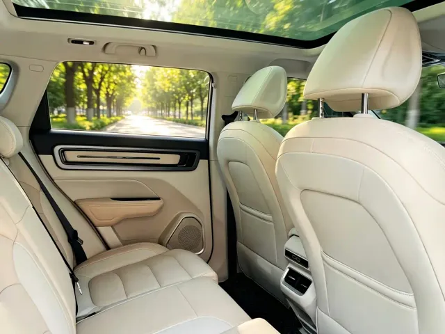 Geely ICON — Фото автомобиля 11