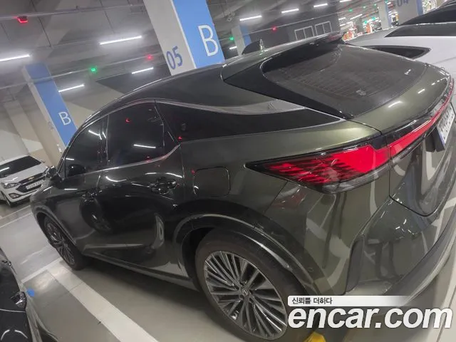 Lexus RX RX350h 5th Gen — Фото автомобиля 3