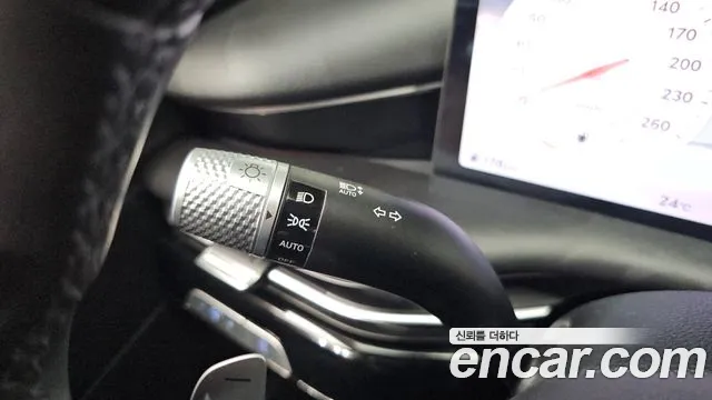 Genesis G80 Бензин 2.5 турбо AWD — Фото автомобиля 25