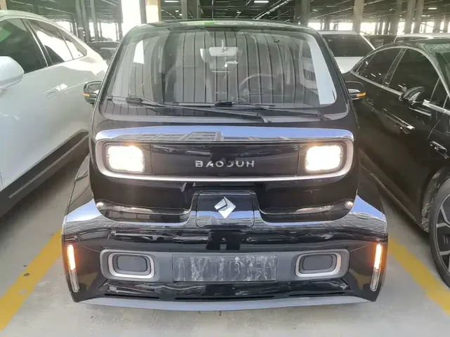Baojun KiWi EV — Фото автомобиля 2