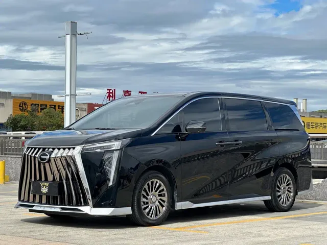 Фотография автомобиля — GAC Trumpchi M8