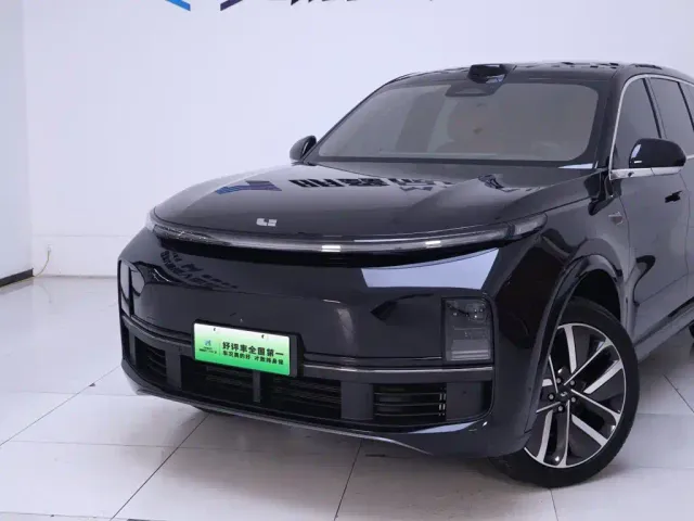Li Auto L9 — Фото автомобиля 3
