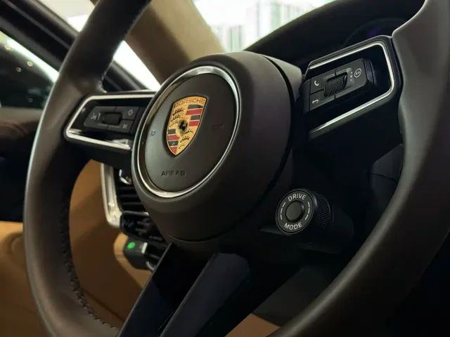 Porsche Panamera — Фото автомобиля 20