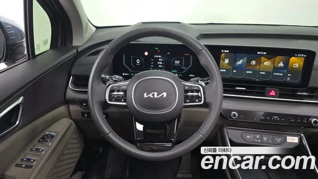 Kia Carnival Generation 4 — Фото автомобиля 20