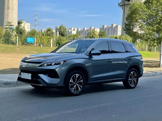 BYD Song Pro — Фото автомобиля 2