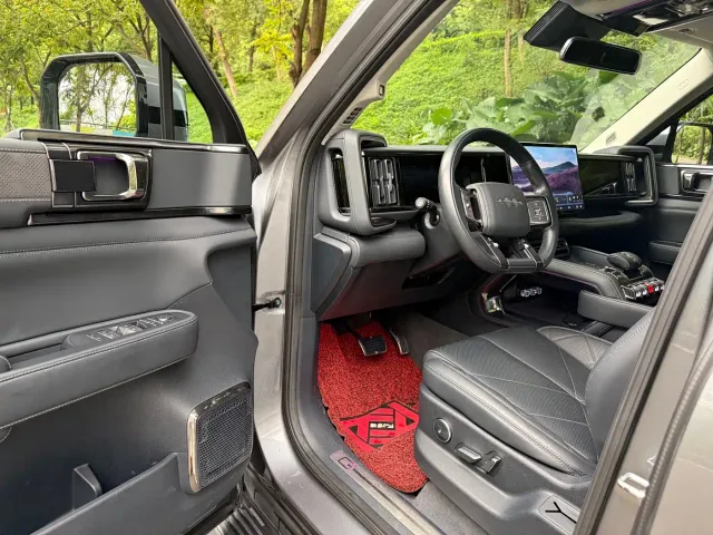 BYD FangChengBao Leopard 5 — Фото автомобиля 15