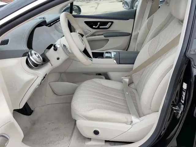 Mercedes-Benz EQS — Фото автомобиля 3