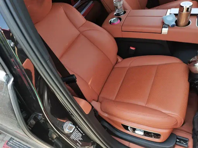 Li Auto L9 — Фото автомобиля 19