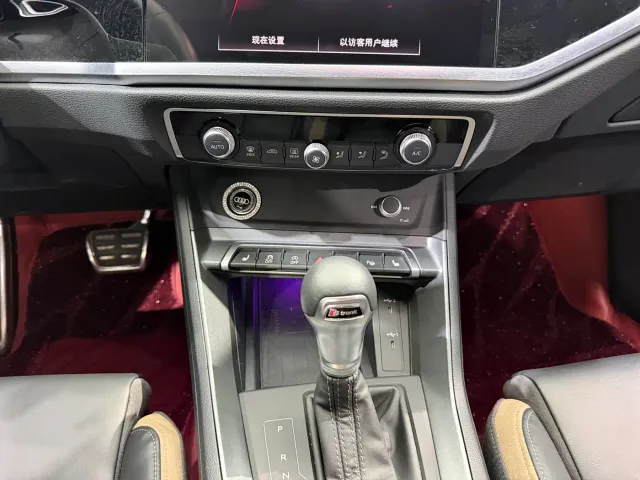 Audi Q3 — Фото автомобиля 6