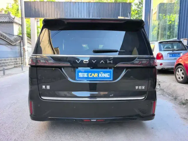 Voyah Auto Voyah Dreamer 2025 PHEV AWD Flagship Kunpeng Edition — Фото автомобиля 17