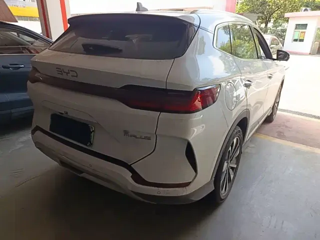 BYD Song PLUS — Фото автомобиля 6