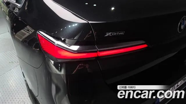 BMW 7-Series — Фото автомобиля 23