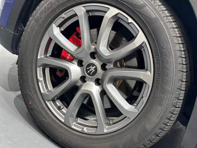 Maserati Levante — Фото автомобиля 8