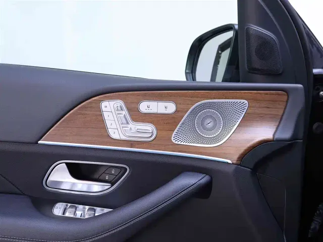 Mercedes-Benz GLE-Class — Фото автомобиля 17