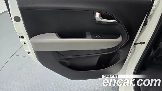 Kia RAY Новый Kia Ray Signature — Фото автомобиля 25