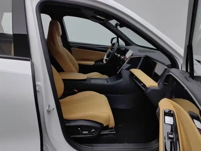 Geely Galaxy L7 — Фото автомобиля 23