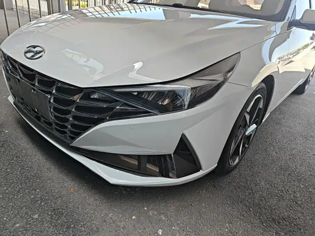 Hyundai Elantra — Фото автомобиля 17