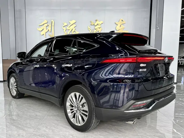 Toyota Harrier — Фото автомобиля 17