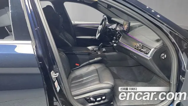 BMW 5-Series — Фото автомобиля 11
