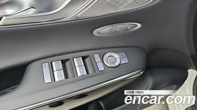 Genesis GV70 — Фото автомобиля 20