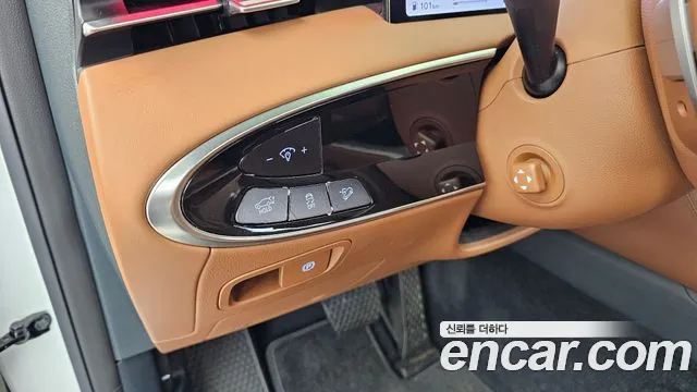 Genesis GV70 — Фото автомобиля 28