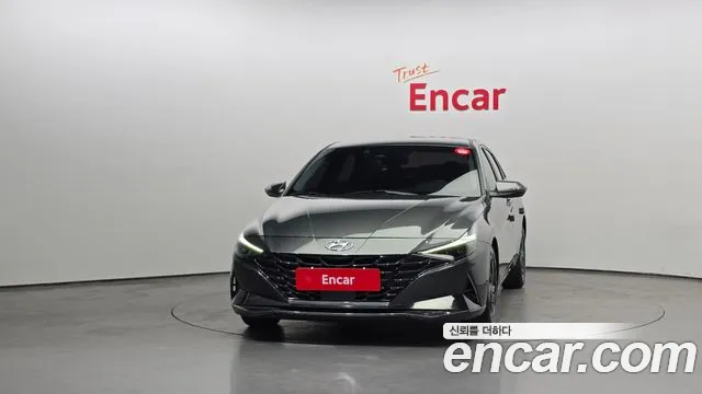 Hyundai AVANTE Avante (CN7) — Фото автомобиля 3