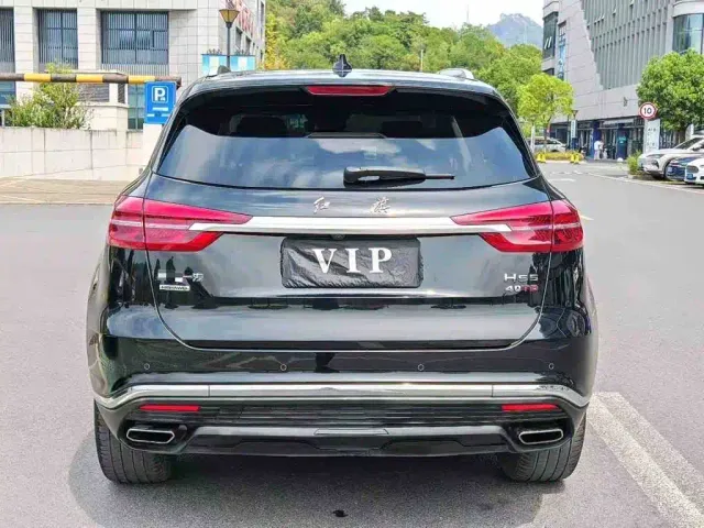 Hongqi HS5 — Фото автомобиля 9