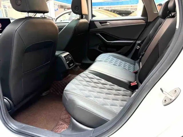 Volkswagen Sagitar — Фото автомобиля 6