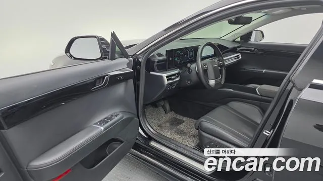 Hyundai Grandeur GN7 — Фото автомобиля 10