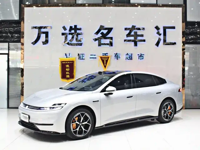 Changan Qiyuan A06 — Фото автомобиля 3