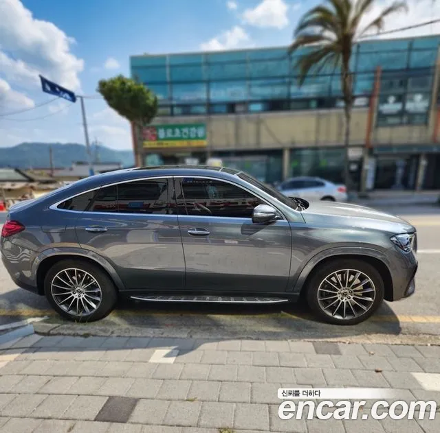 Mercedes-Benz GLE-Class — Фото автомобиля 2