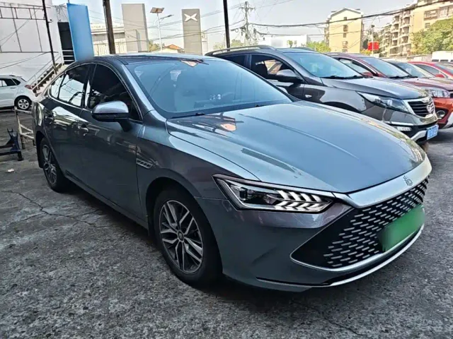 BYD Qin PLUS — Фото автомобиля 3