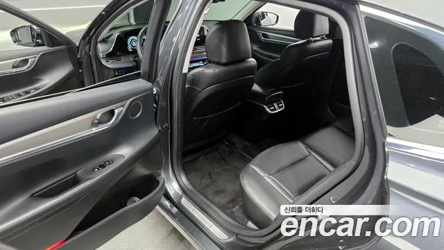 Hyundai Grandeur Новый Grandeur IG — Фото автомобиля 26