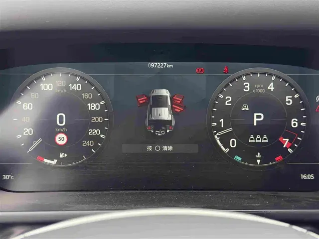 Land Rover Defender — Фото автомобиля 18