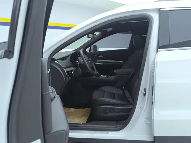 Cadillac XT4 — Фото автомобиля 9