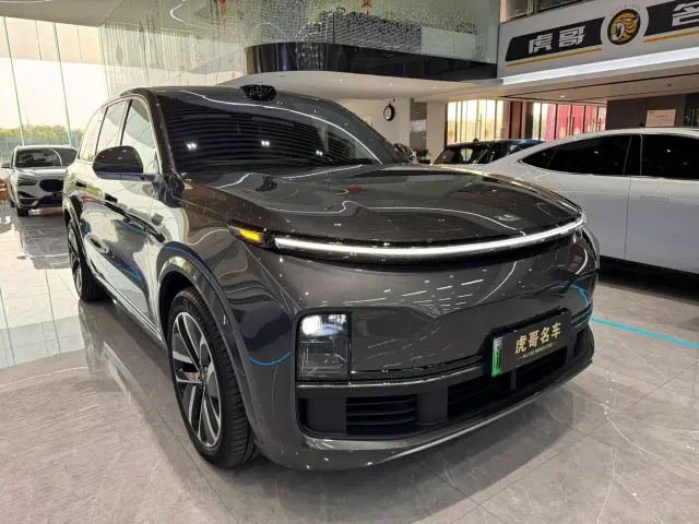 Li Auto L9 — Фото автомобиля 3