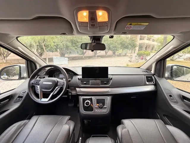 Maxus G20 — Фото автомобиля 5