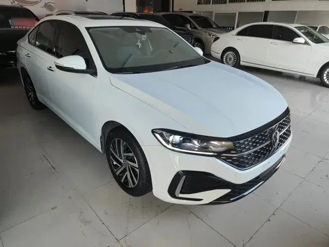Volkswagen Lavida — Фото автомобиля 21