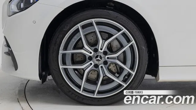 Mercedes-Benz E-Class W213 — Фото автомобиля 5