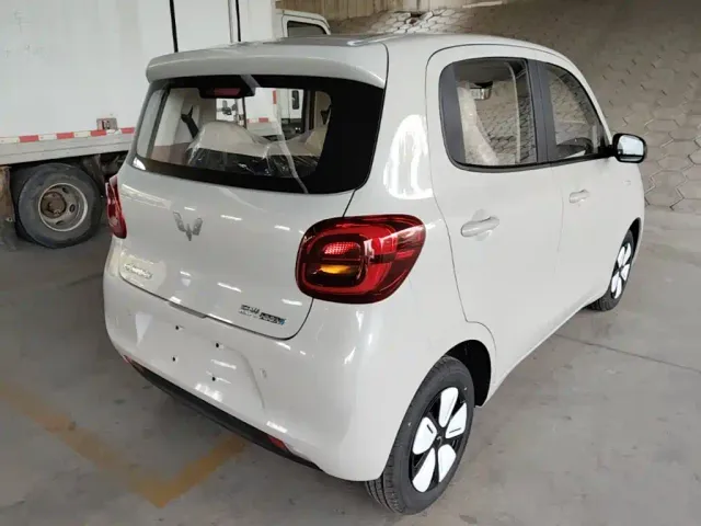 Wuling Hongguang Mini EV — Фото автомобиля 6
