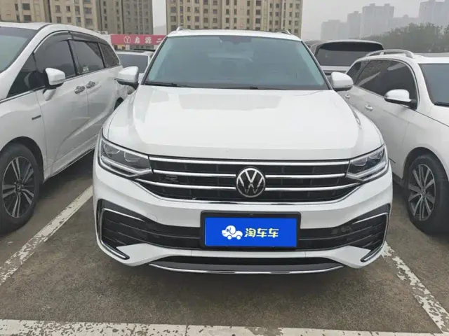 Volkswagen Tiguan L — Фото автомобиля 2