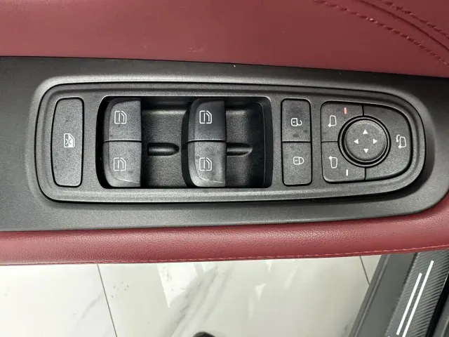 Jetour X70 Plus — Фото автомобиля 11