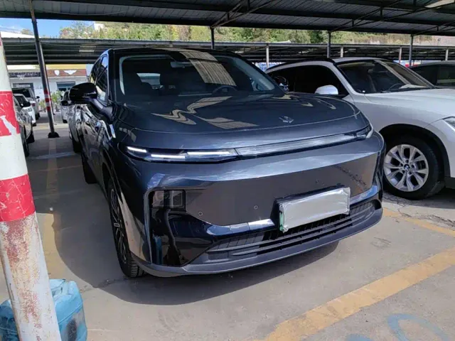 Leapmotor B10 — Фото автомобиля 3