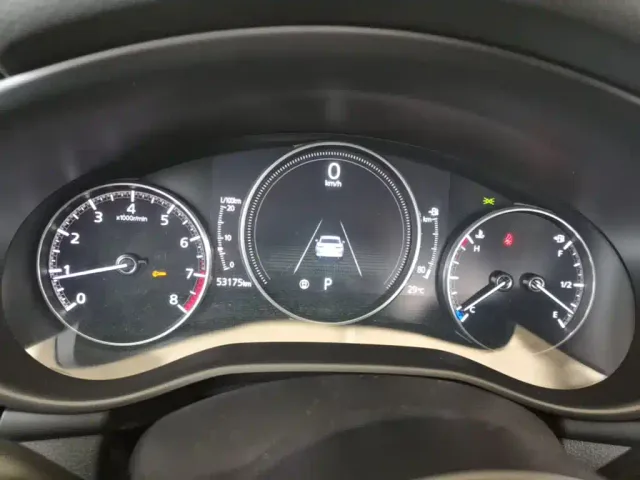 Mazda Axela — Фото автомобиля 11